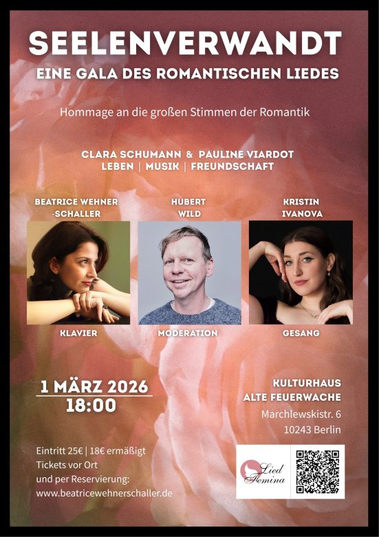 Das Veranstaltungsplakat zeigt die zwei Künstlerinnen der Veranstaltung und den Moderator und enthält Informationen zur Veranstaltung.